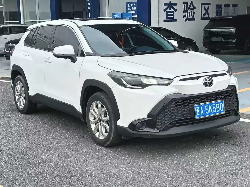 2022 Toyota Frontlander 2.0L Luxury — supplier vehicle photo 1